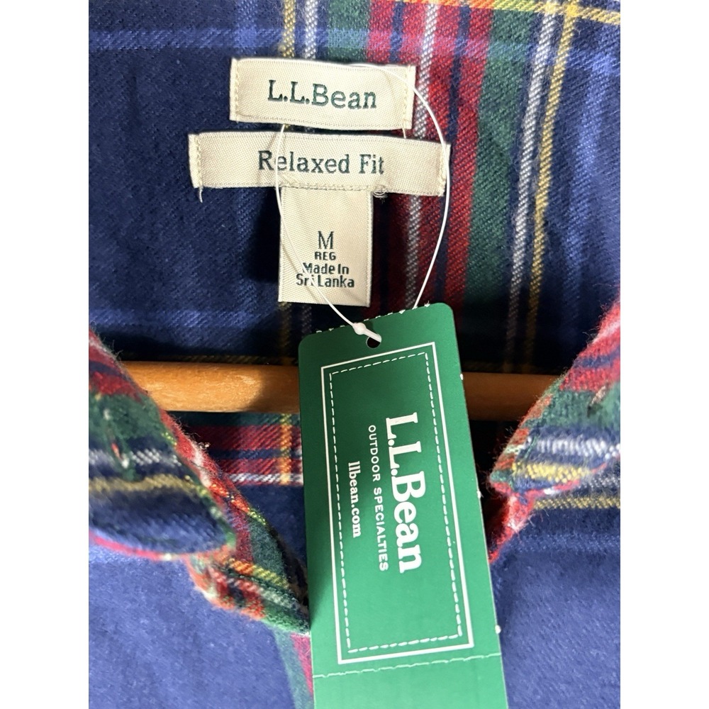 LL Bean Flannel Shirt Women M Relaxed Fit Scotch Plaid Long Sleeve Button Up NEW - Picture 3 of 8